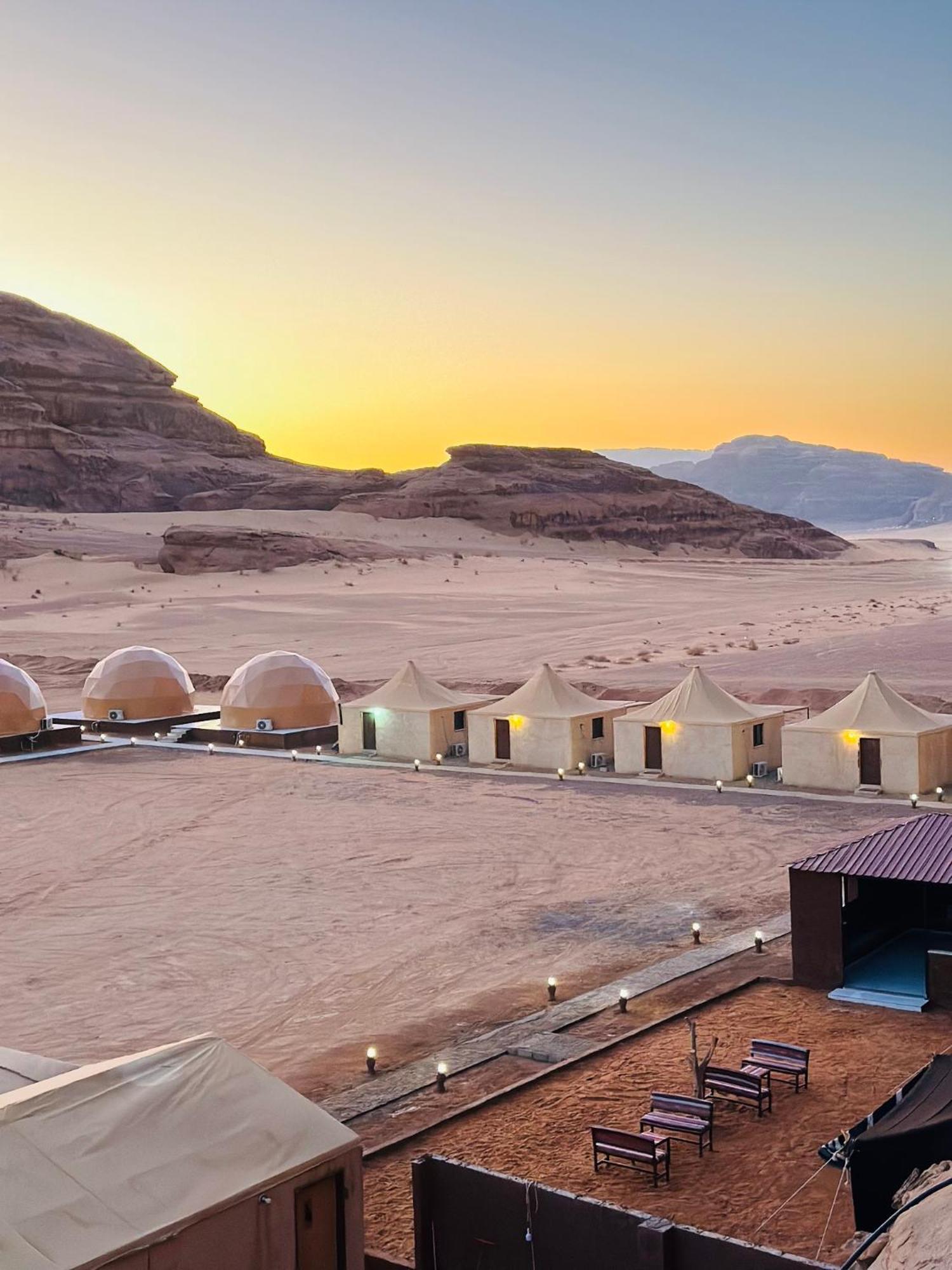 Angelina Wadi Rum Camp Exterior photo